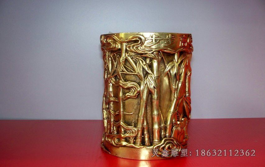 宜春金色笔筒广场景观铜雕