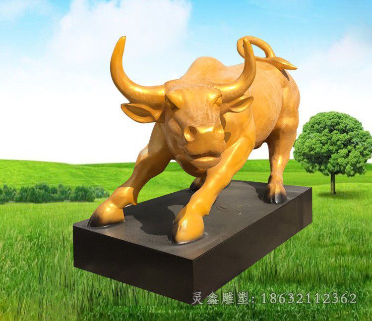 鹰潭金色牛公园动物铜雕