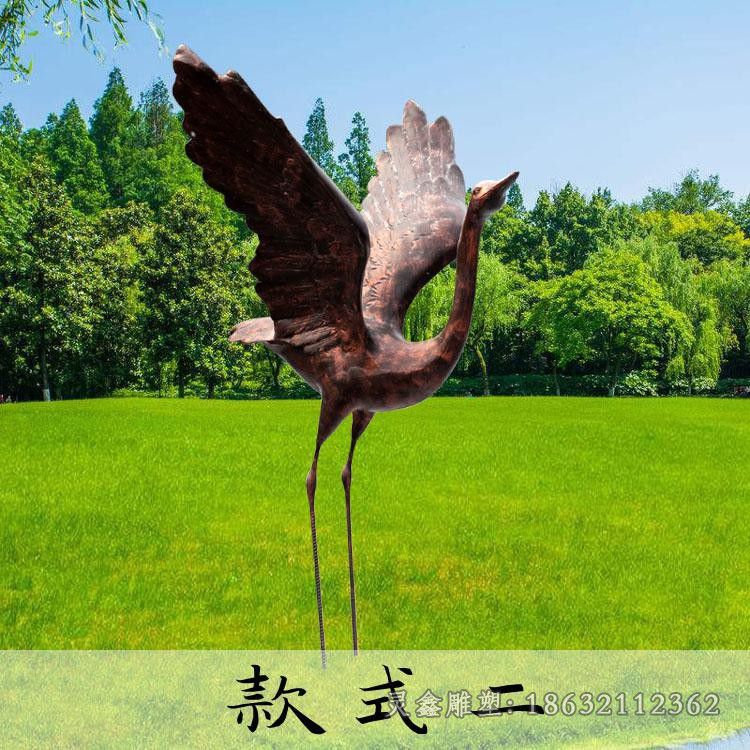 上饶展翅仙鹤广场动物铜雕
