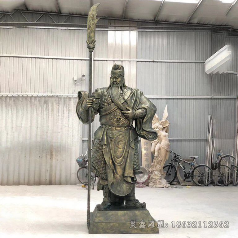 吉安握刀关公城市景观铜雕