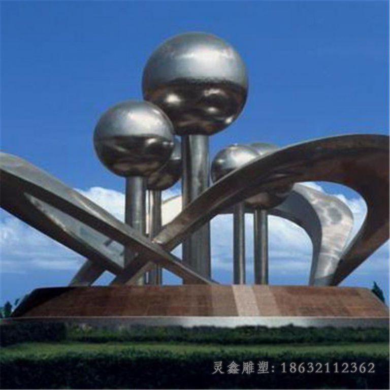 宜春不锈钢镜面广场标志雕塑