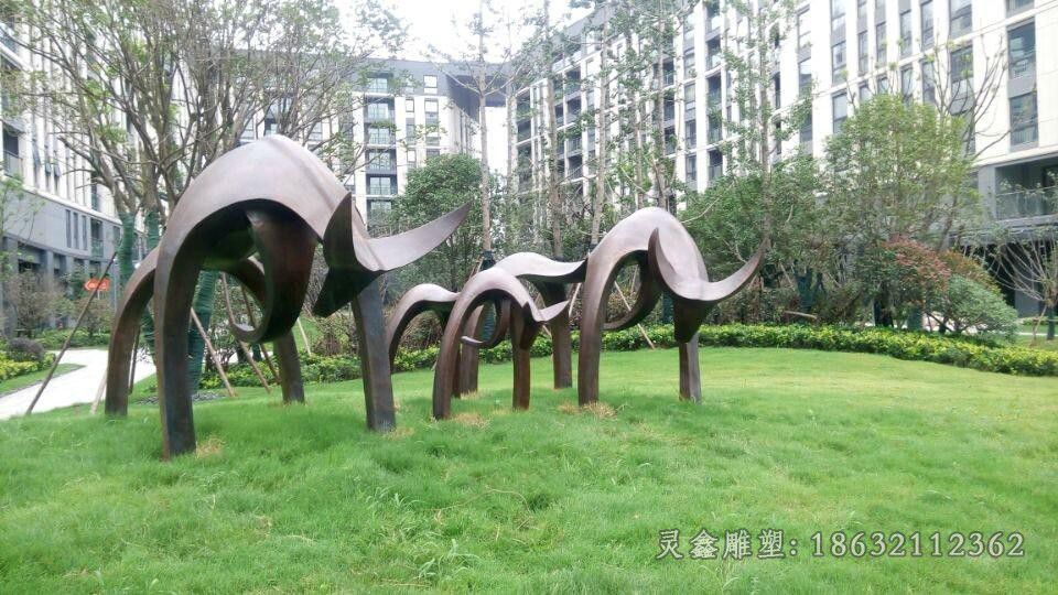 南昌抽象牛公园景观铜雕