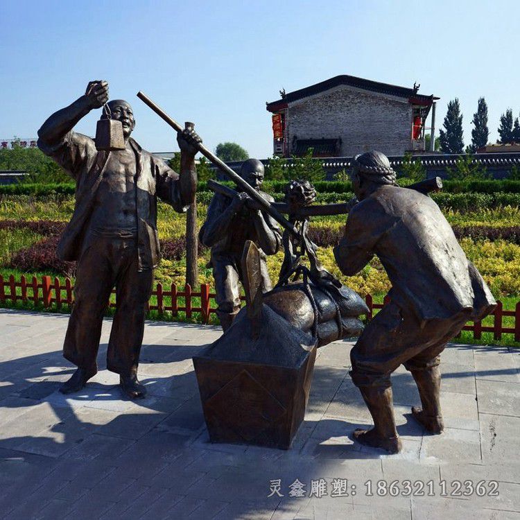 抚州民俗称东西广场人物铜雕 