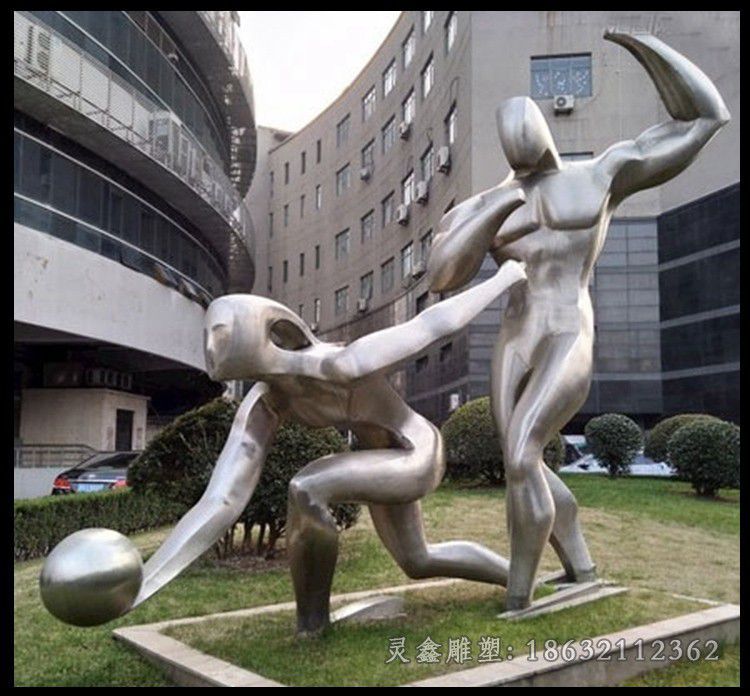 萍乡不锈钢抽象踢足球广场雕塑