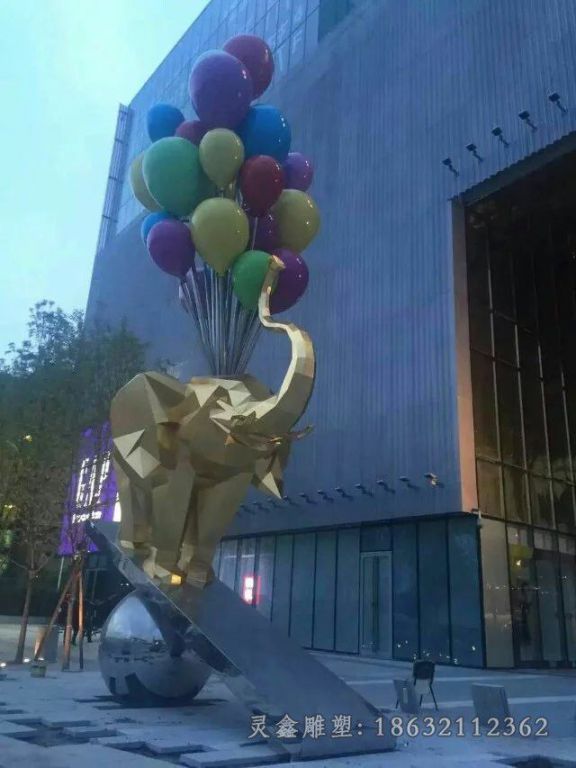 赣州不锈钢大象踩翘翘板雕塑