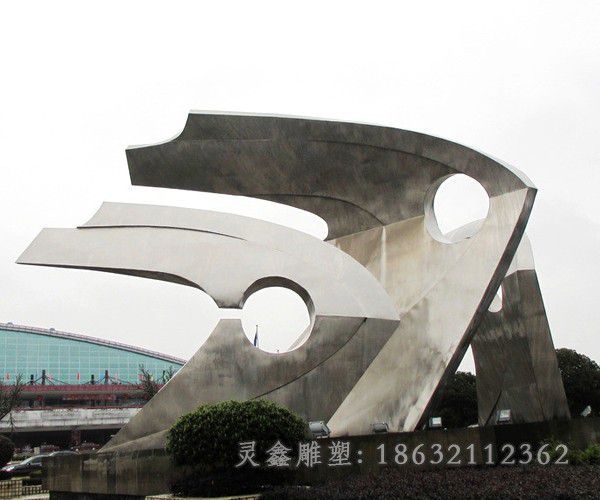 不锈钢抽象鱼雕塑，不锈钢广场鱼雕塑