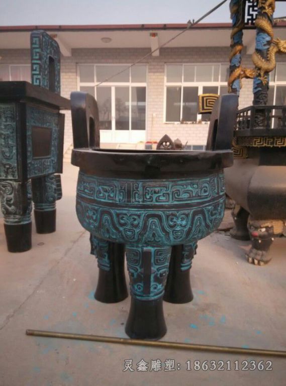 三足圆鼎，三足圆铜鼎 (1)