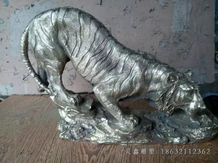 赣州抽象动物老虎景观铜雕