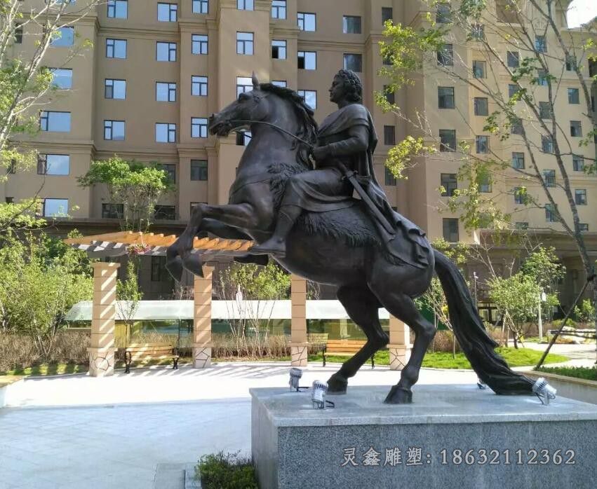人物骑马铜雕，广场骑马铜雕