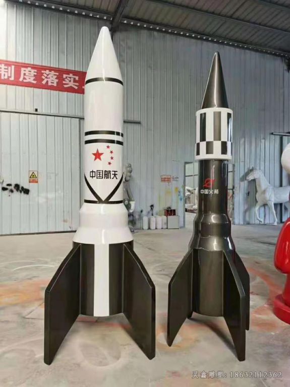 不锈钢外星人雕塑 (16)