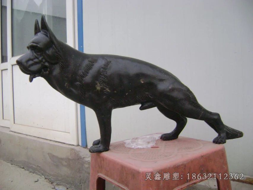 铜狗雕塑，铸铜狗雕塑
