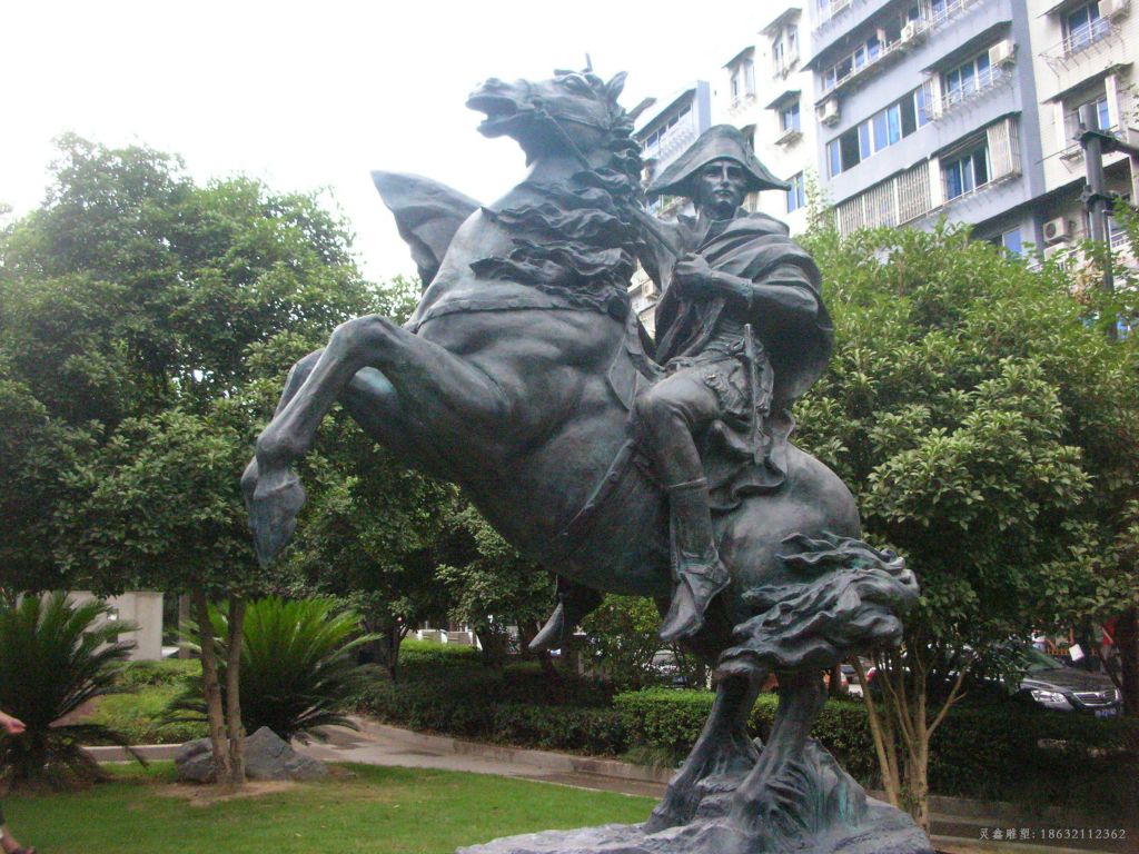 西方人物骑马铜雕，人物骑马铜雕