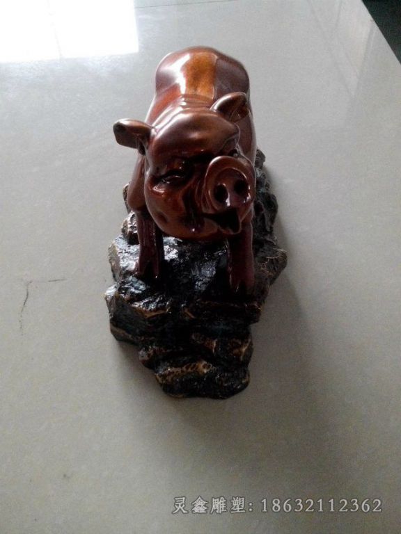 小猪铜雕，公园动物铜雕