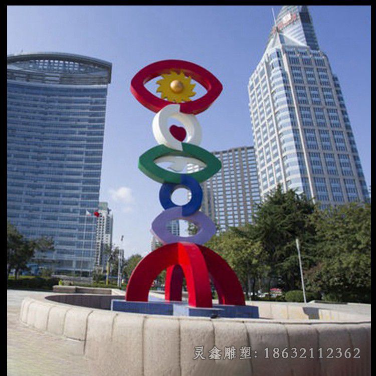 广场不锈钢环环相扣雕塑