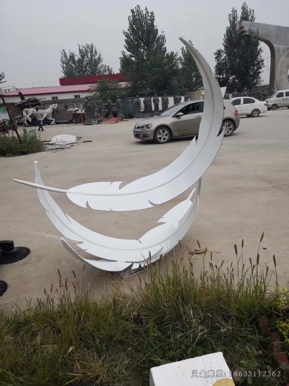 广场不锈钢羽毛雕塑