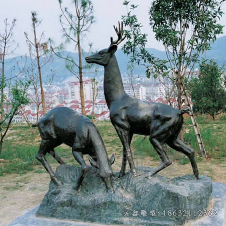 萍乡情侣鹿动物景观铜雕