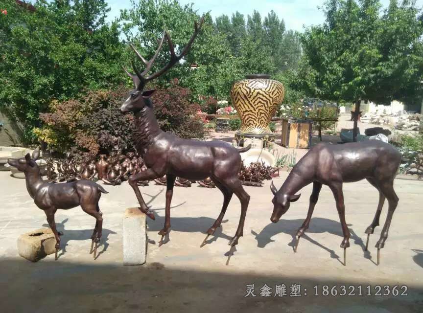 宜春鹿动物景观标志铜雕