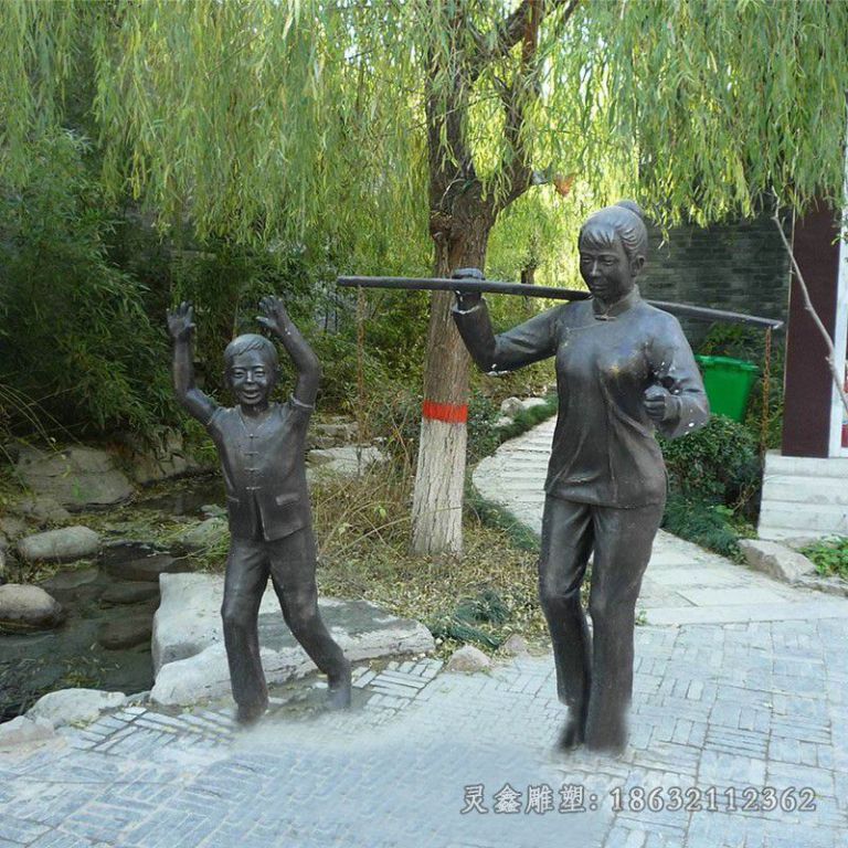 回家母子铜雕，公园景观雕塑[1]