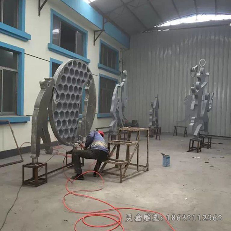 萍乡高尔夫球运动人物不锈钢雕塑