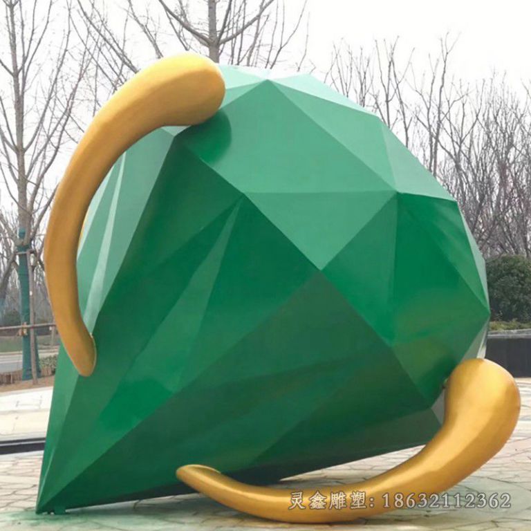 萍乡不锈钢几何钻石彩绘雕塑
