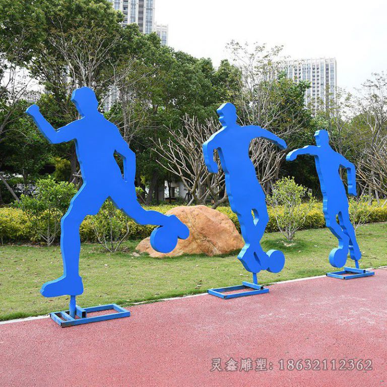 赣州不锈钢踢足球人物雕塑