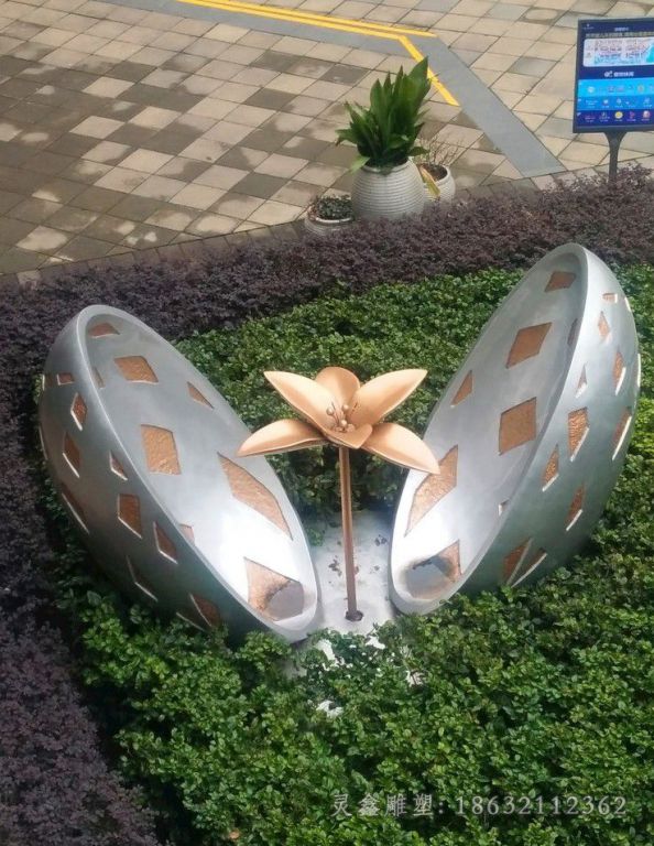 赣州不锈钢抽象花朵景观雕塑
