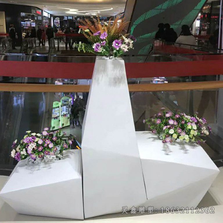萍乡不锈钢花盆几何景观雕塑