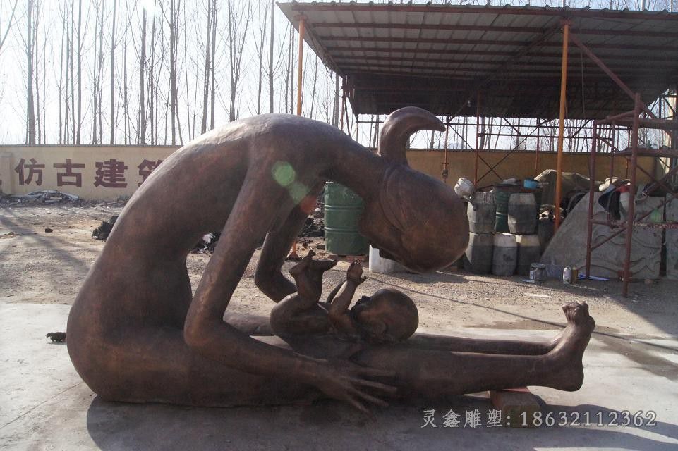 宜春母子人物标志广场铜雕