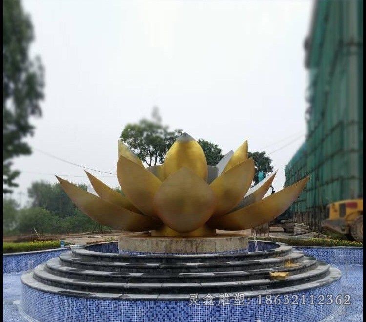 鹰潭不锈钢荷花街边标志雕塑