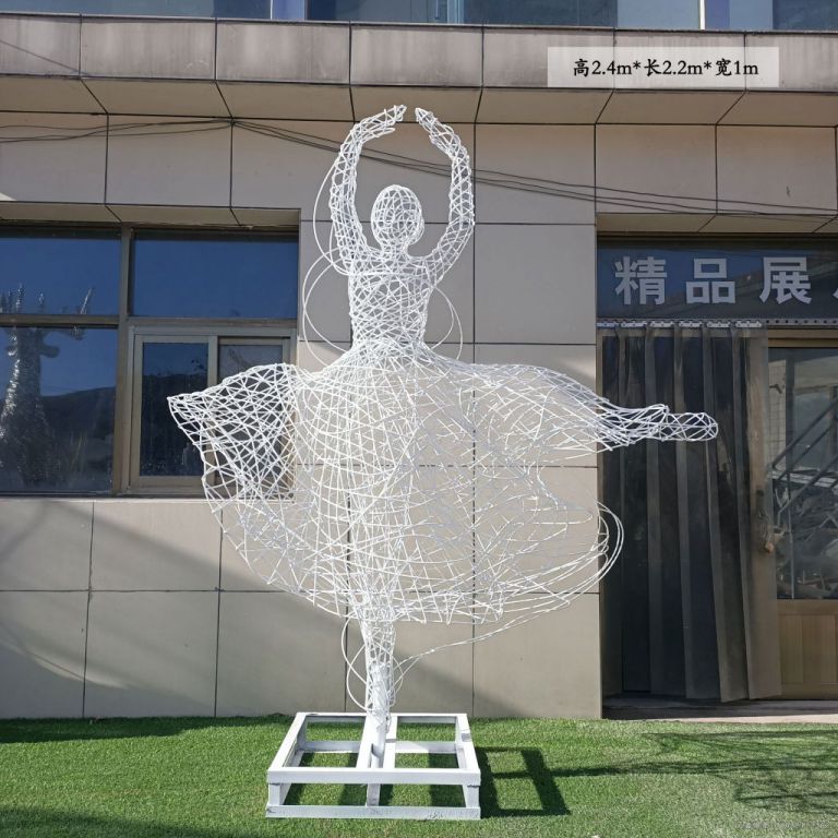 抚州不锈钢镂空芭蕾舞人雕塑