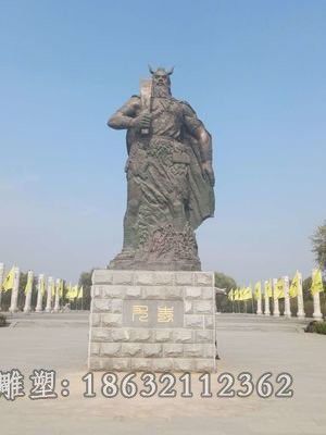 蚩尤庭院人物铜雕