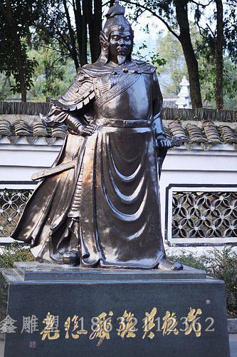 戚继光户外人物铜雕