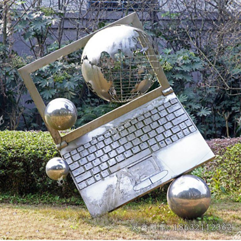 不锈钢笔记本户外雕塑