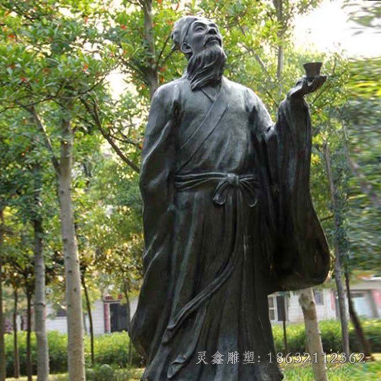 宋代文学家苏轼广场铜雕