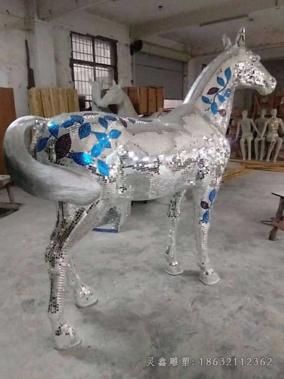 不锈钢彩绘马景区雕塑