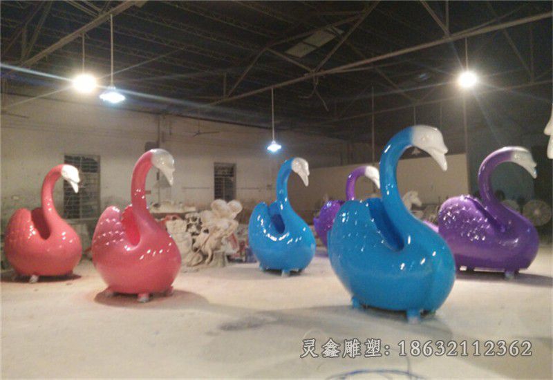 不锈钢彩色天鹅公园雕塑