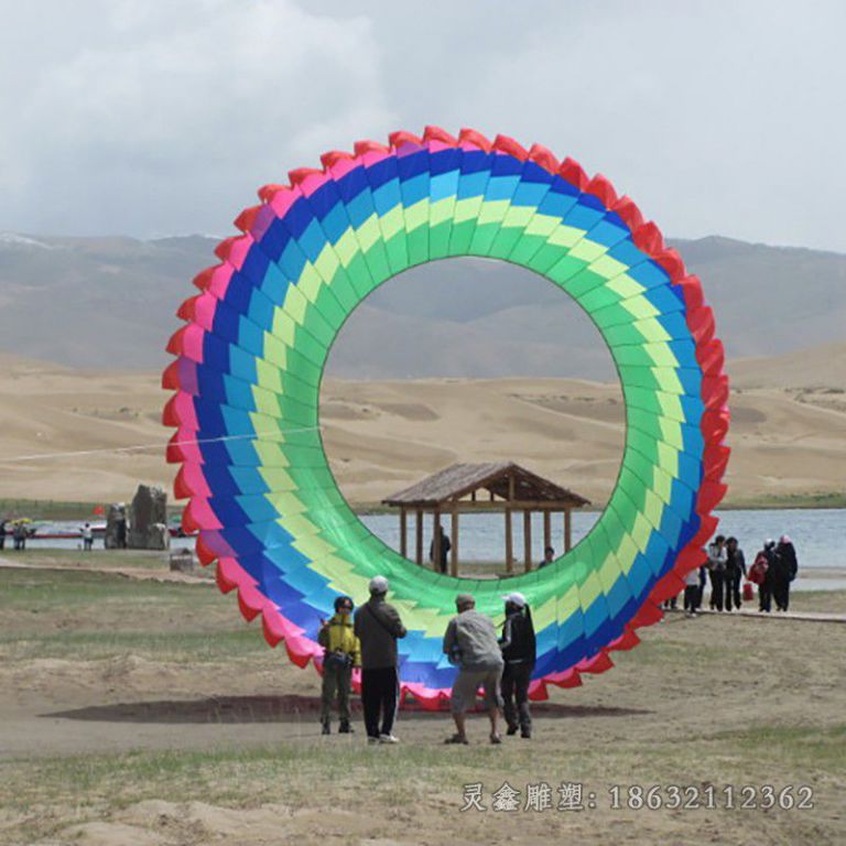 不锈钢彩色圆环广场雕塑