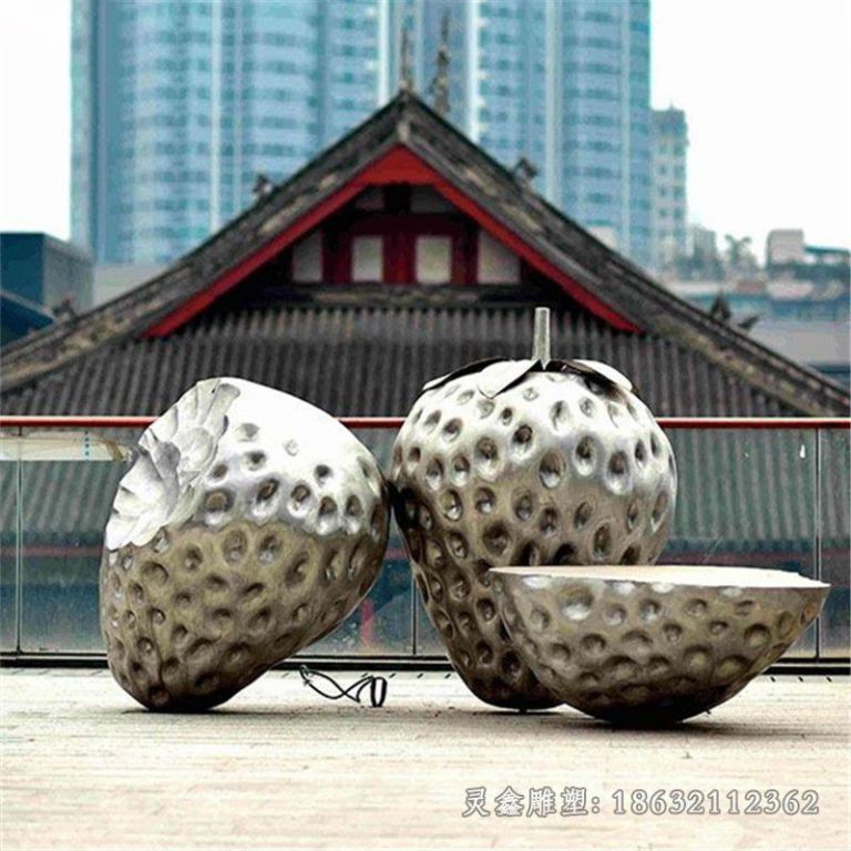 不锈钢镜面草莓广场雕塑
