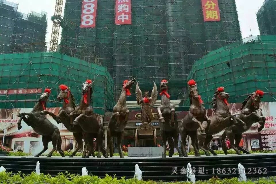 八马奔腾户外动物铜雕