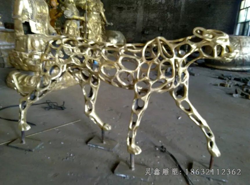抽象豹子校园动物铜雕