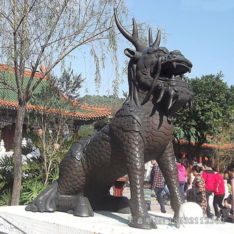 坐姿麒麟户外景观铜雕