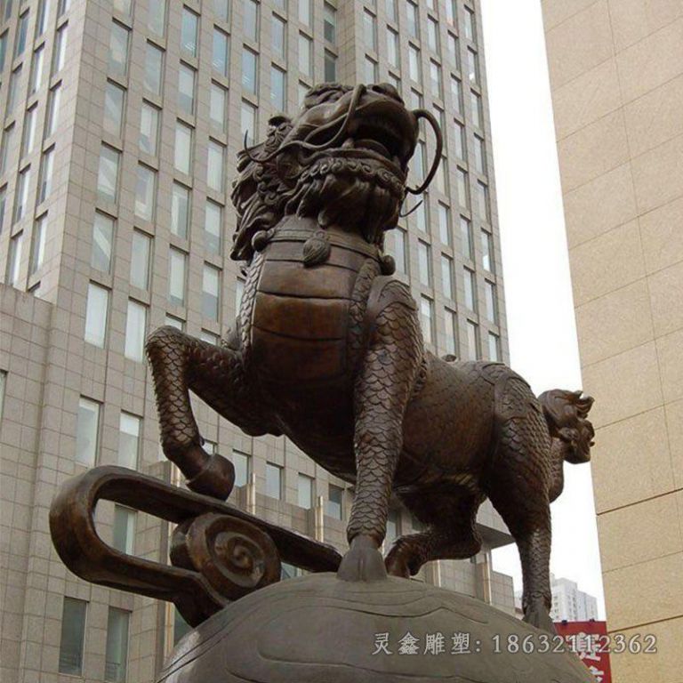 神兽麒麟小区动物铜雕