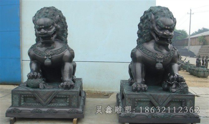 踩球狮子公园景观铜雕
