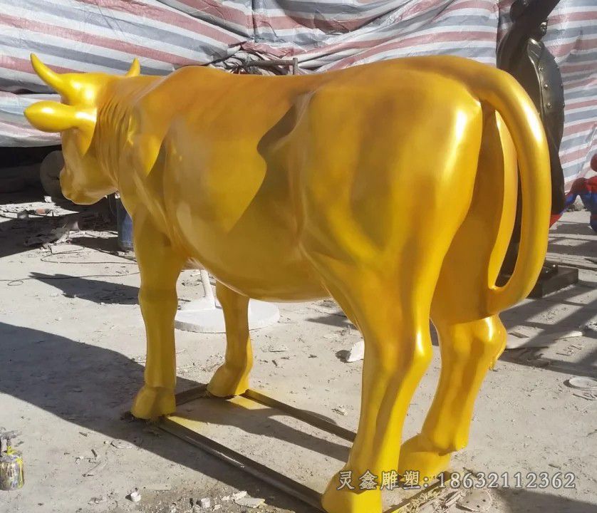 金色牛街边动物铜雕