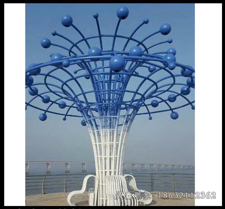 不锈钢彩绘树广场雕塑