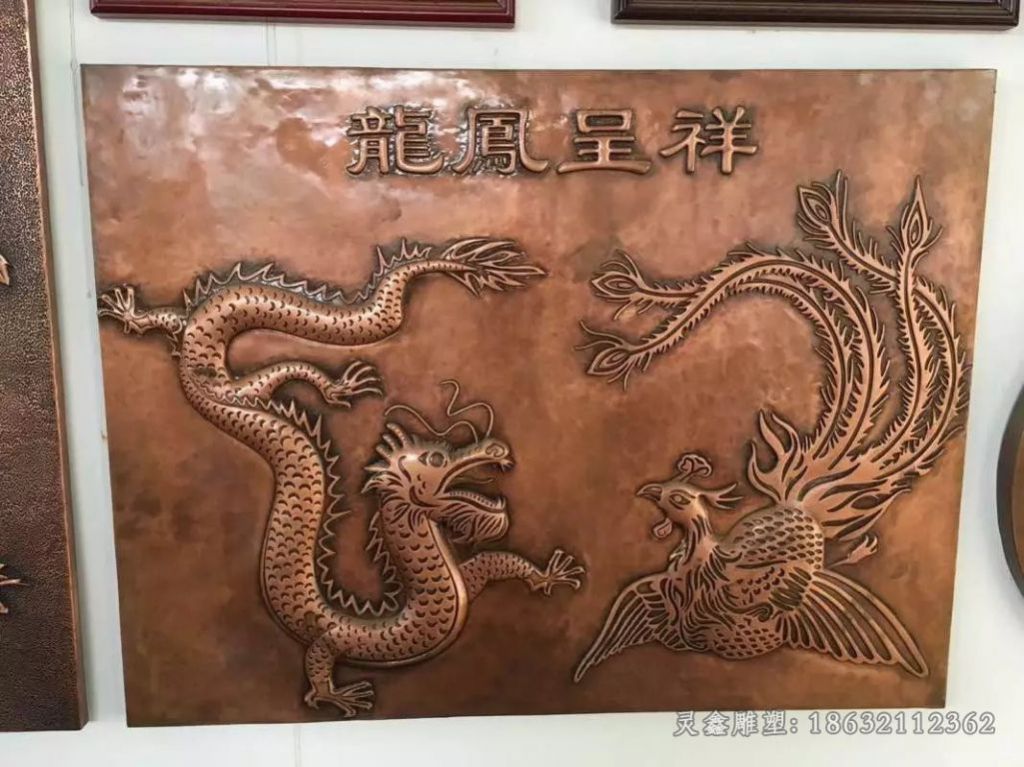 浮雕动物龙广场铜雕