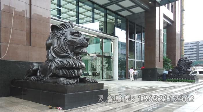 趴姿狮子校园动物铜雕