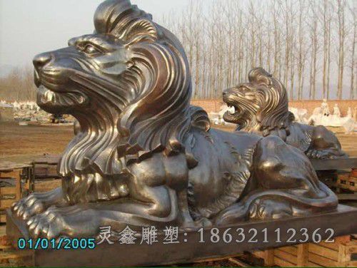 趴姿狮子园林景观铜雕