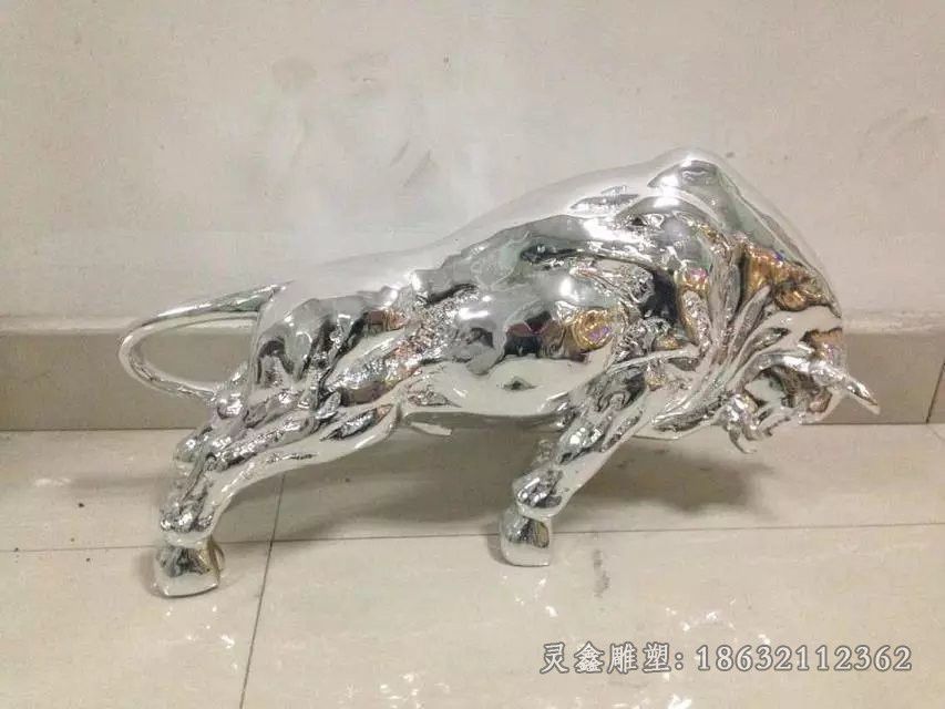 不锈钢抽象牛别墅雕塑