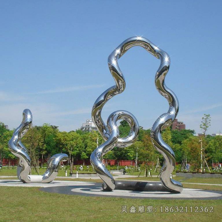不锈钢异形圆环商场雕塑